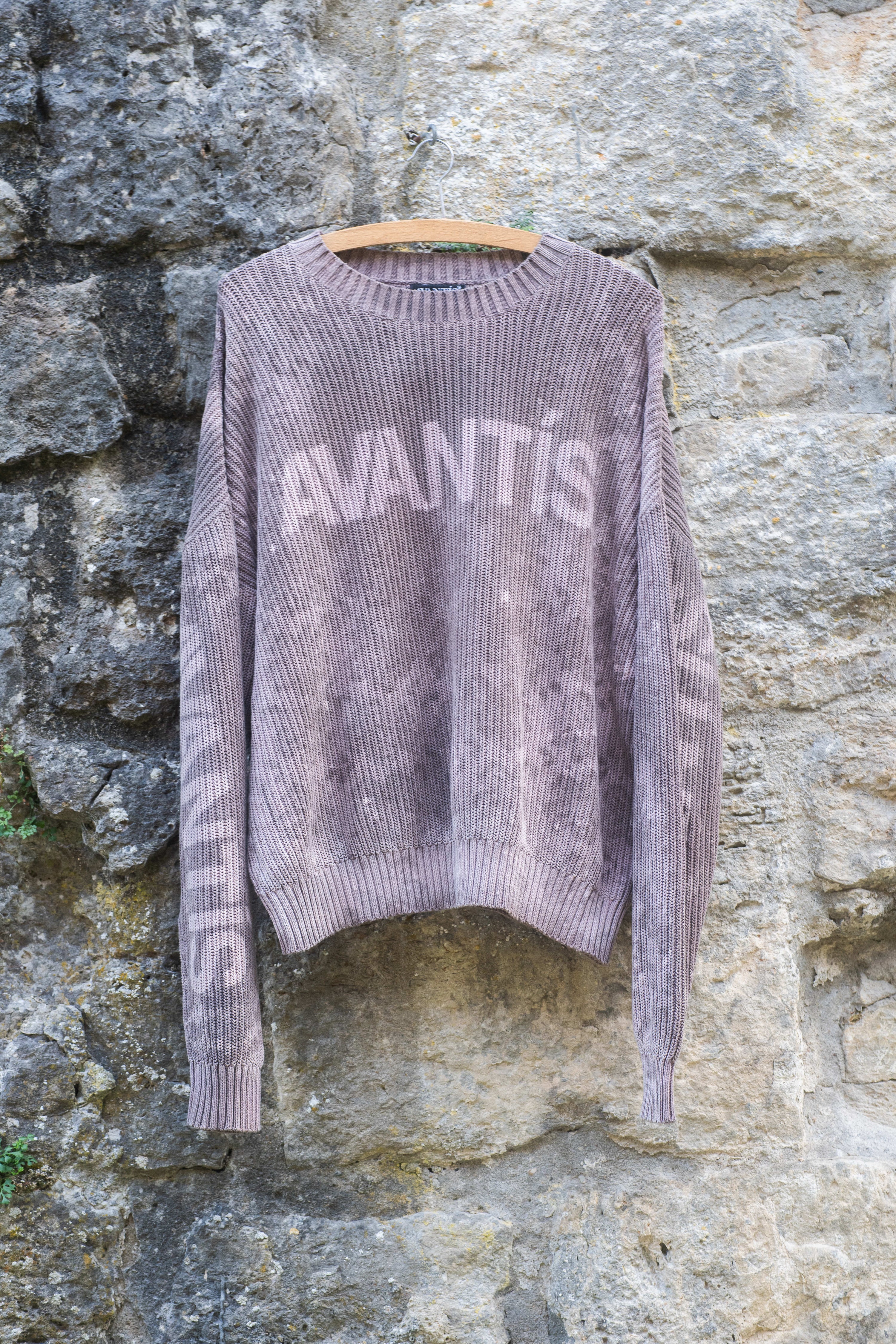 KNIT SWEATER