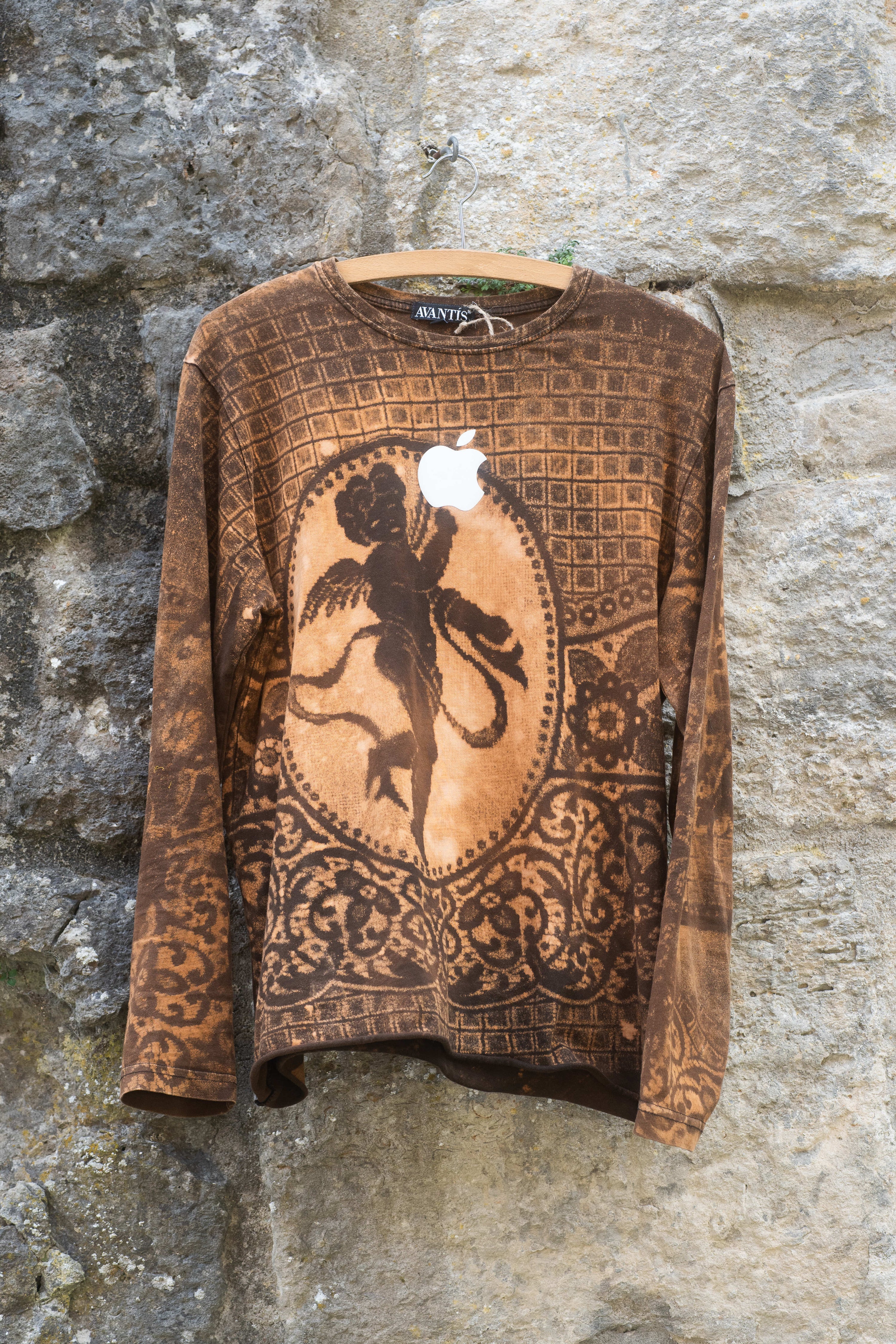 APPLE ANGEL LONGSLEEVE